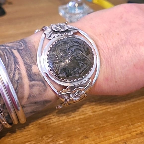 Large carved labradorite sterling silver cuff bracelet...